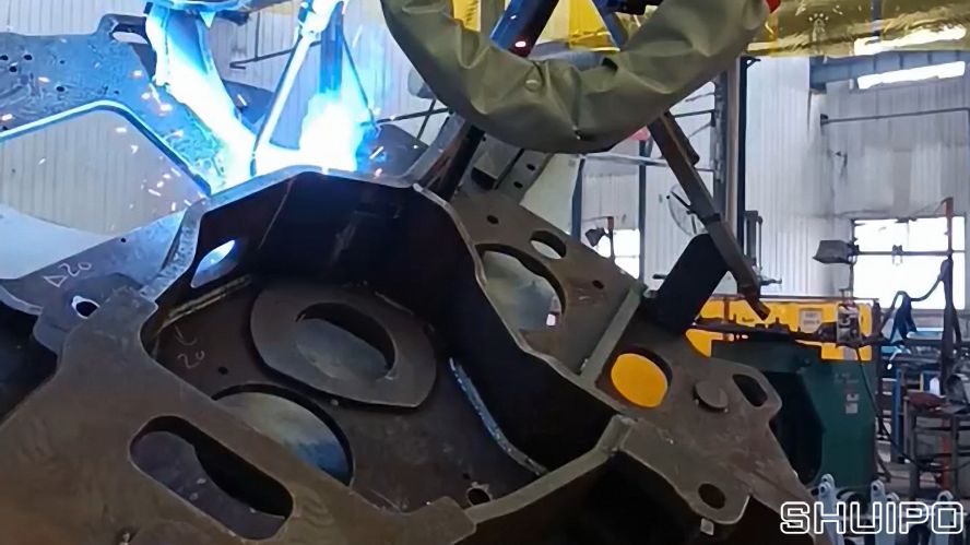 挖掘機底盤機器人焊接 挖掘機底盤機器人焊接